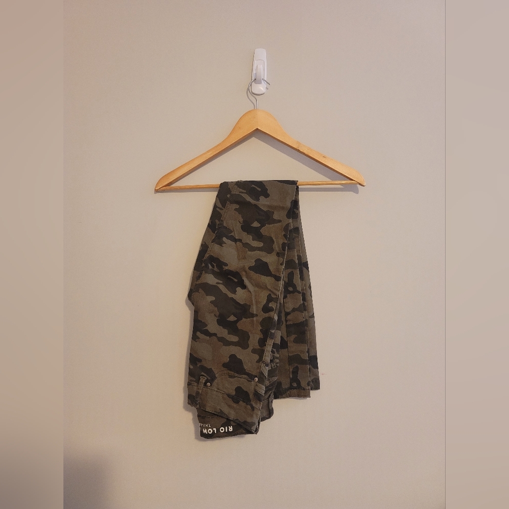 Camo pants